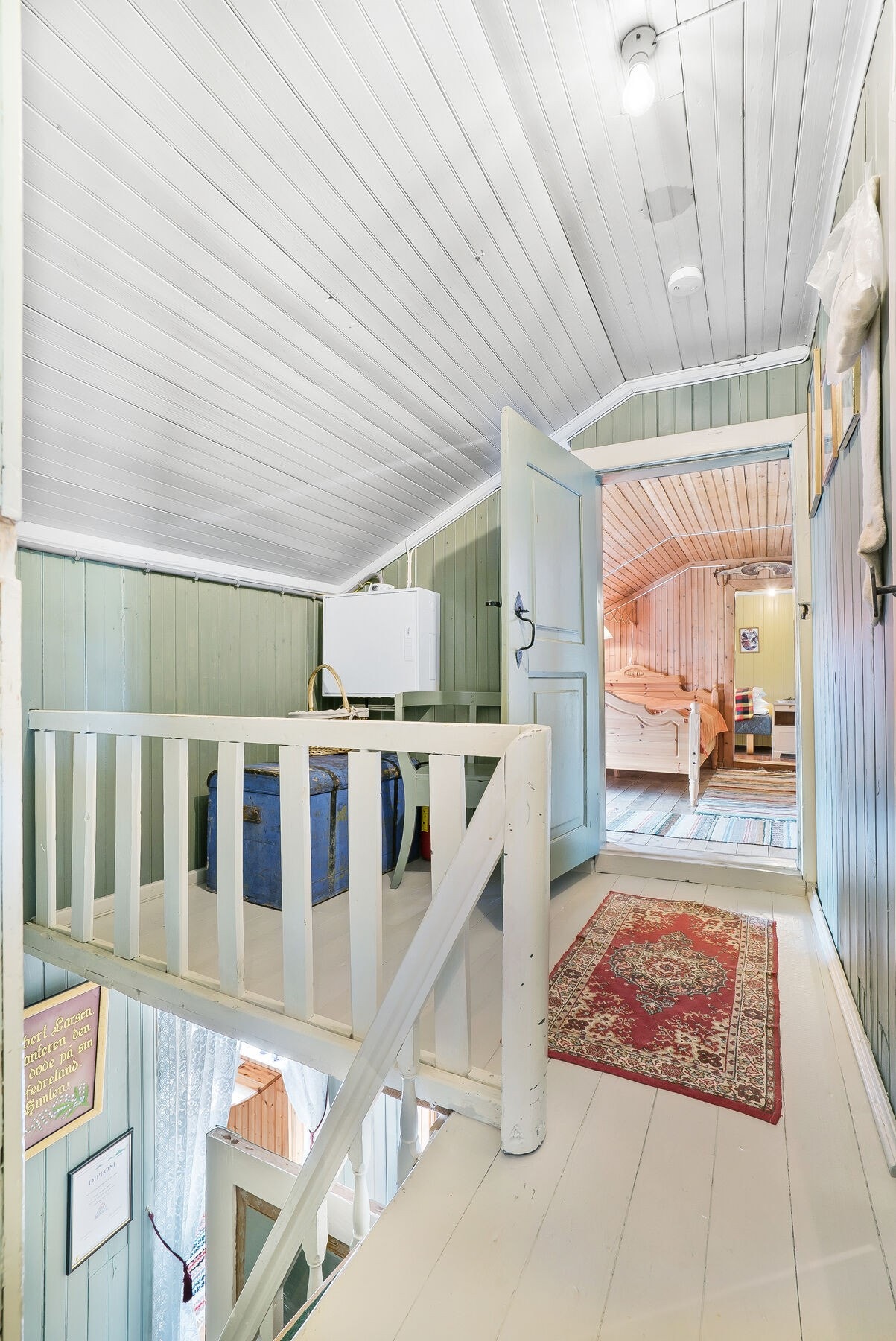 I 2. etasje er det flere soverom og godt med sengeplasser. Galleribilde