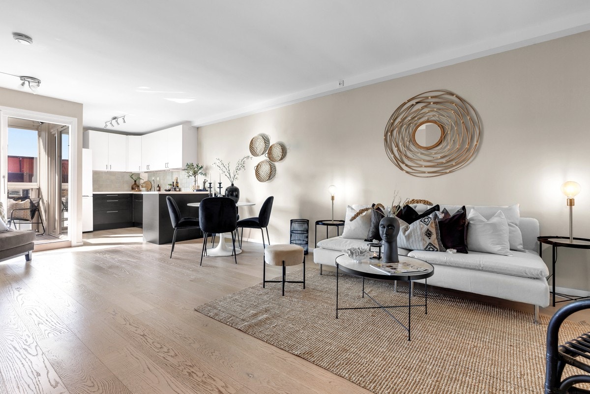 Leiligheten holder god standard på overflater, innredning og utstyr. Galleribilde