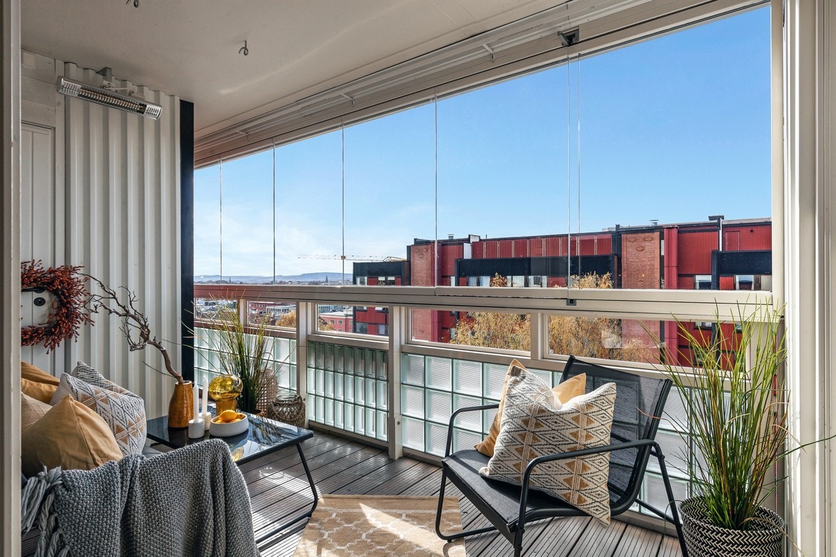 Ved glassene lukket kan du åpne balkongsesongen tidligere. Galleribilde