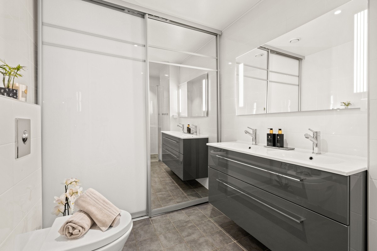 Bad/wc 2.etasje. Galleribilde