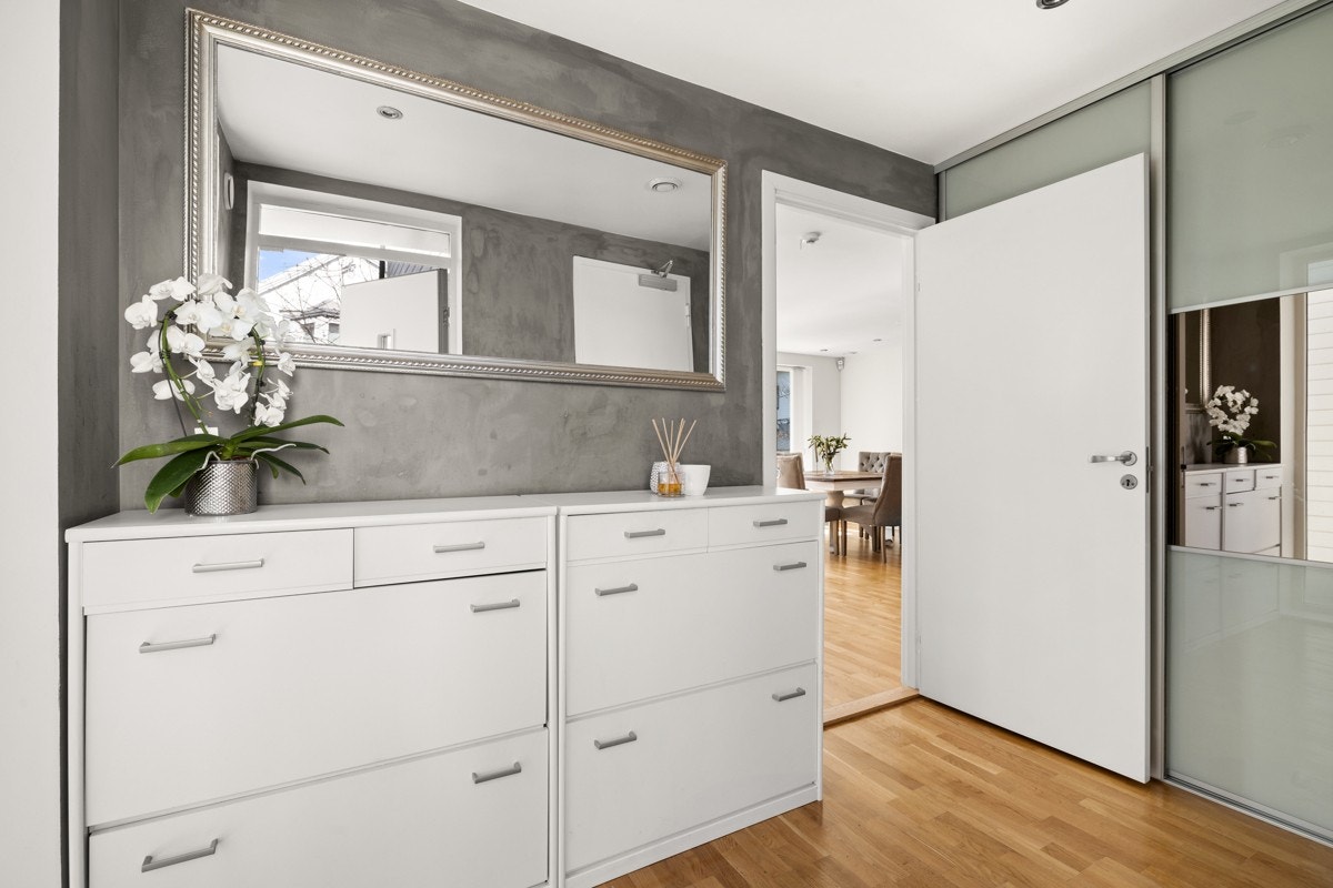 Entré 1.etasje Galleribilde