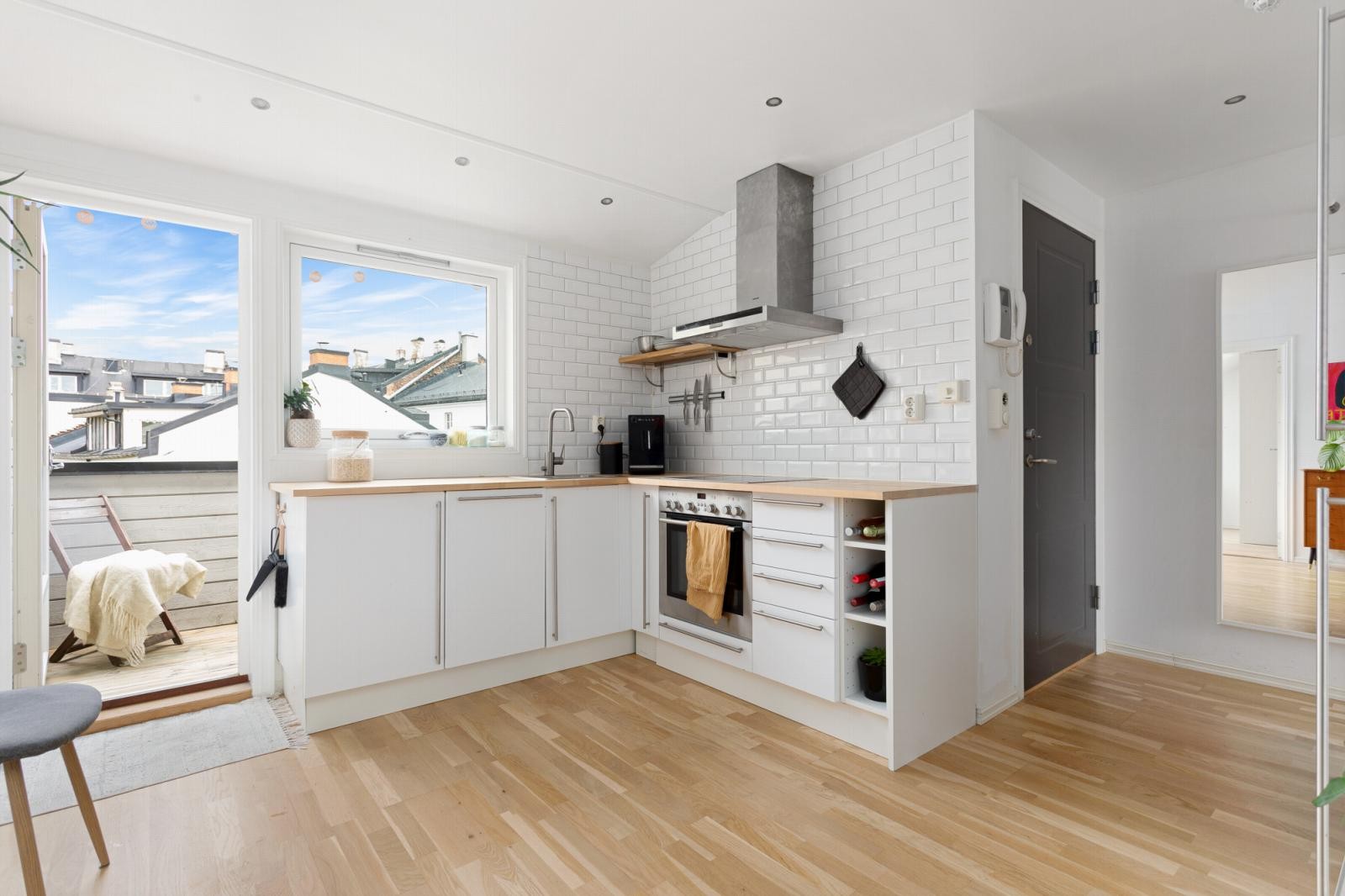 Kjøkkenet ligger fint til og har et moderne uttrykk. Galleribilde