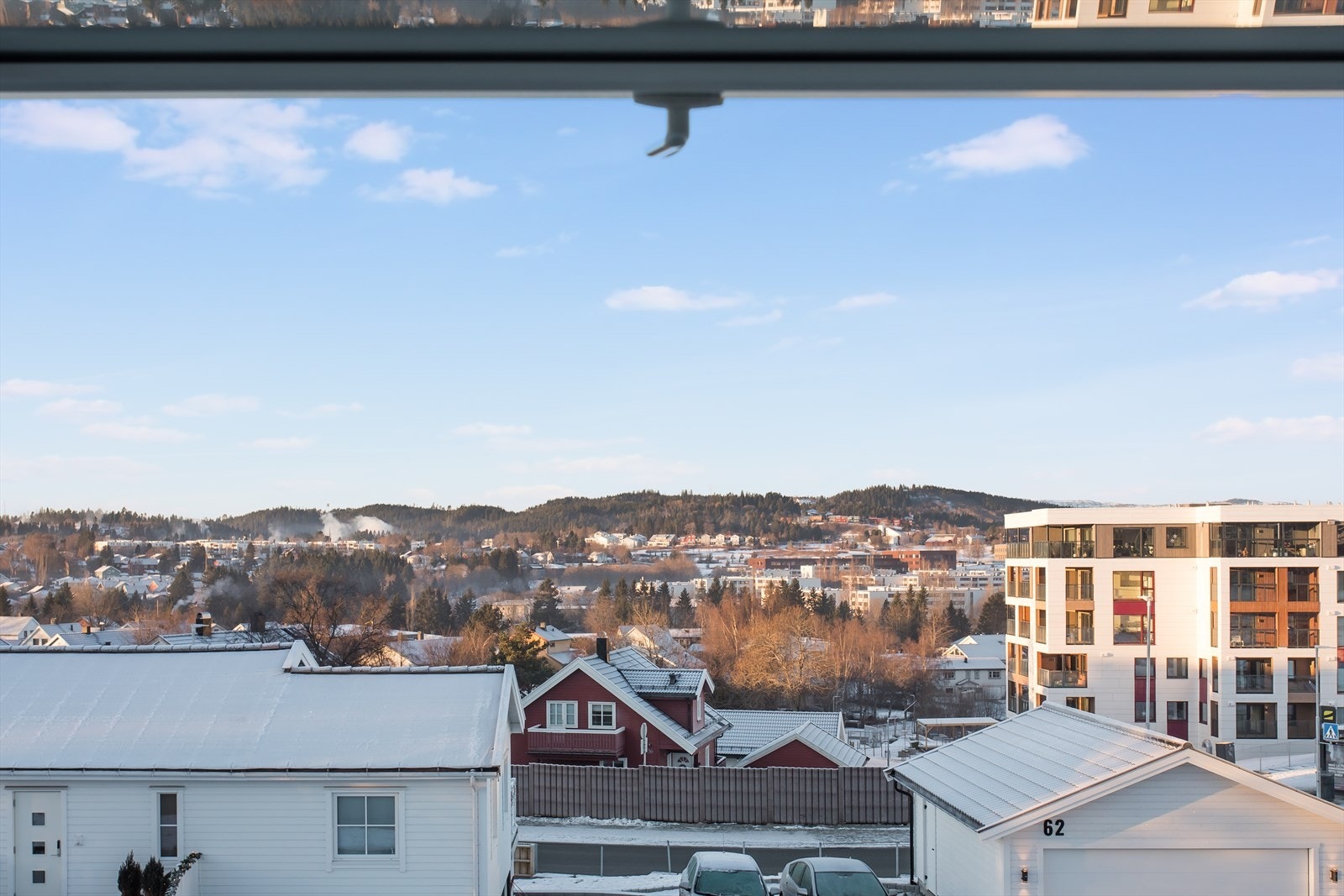 Utsikten mot Heimdal, Saupstad og Bymarka Galleribilde