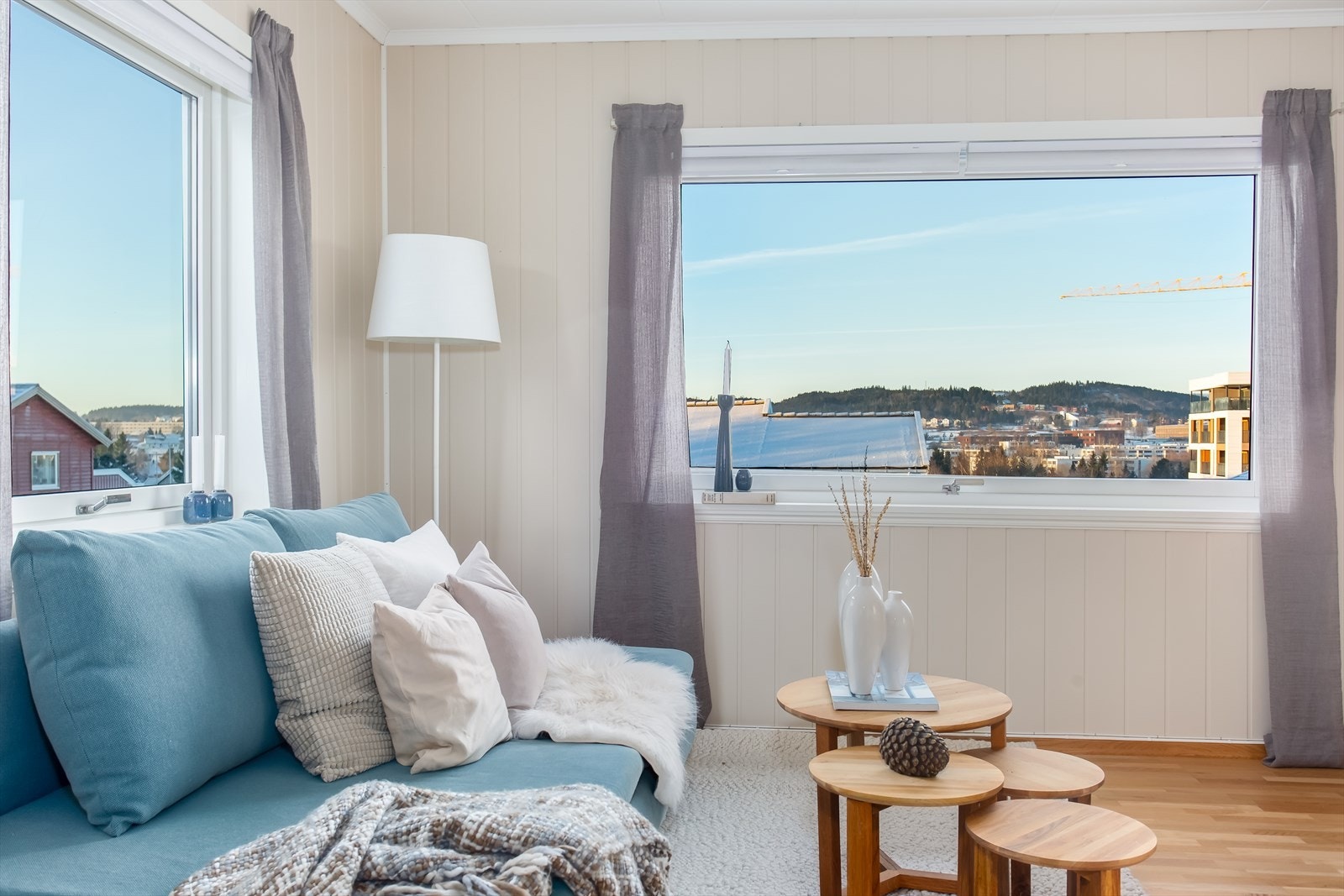 Stua er sørvest-vendt med god utsikt utover Trondheim sør Galleribilde