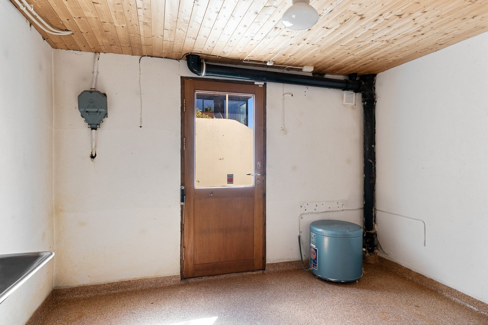 Vaskerom med kjellerinngang Galleribilde