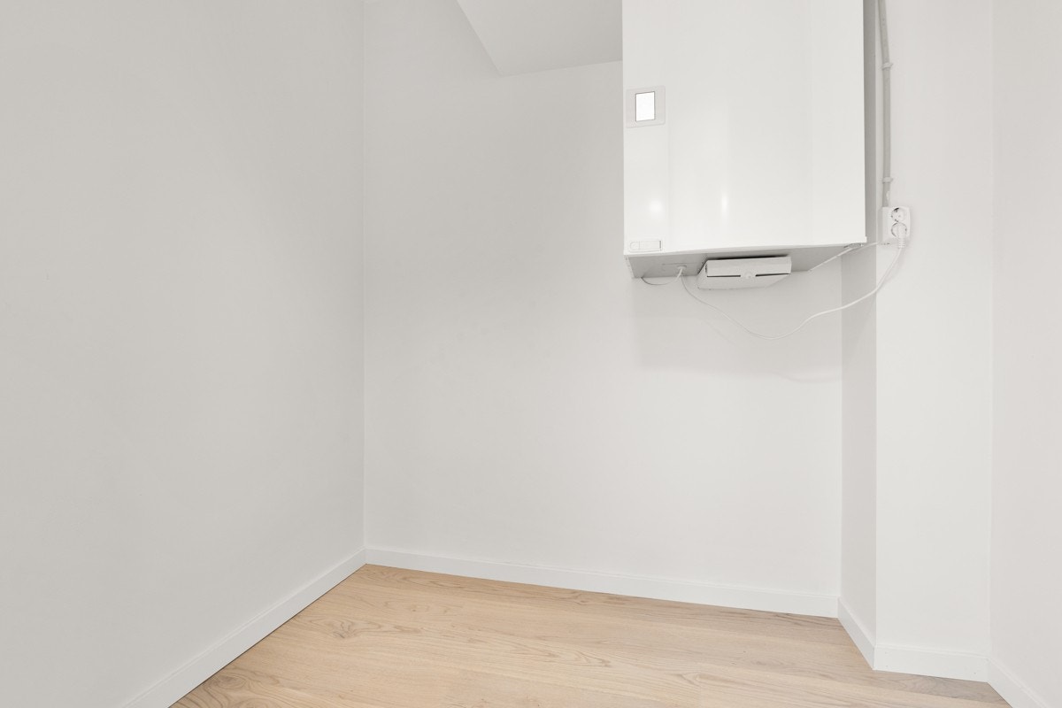 Bod i leiligheten med god plass til lagring. Galleribilde