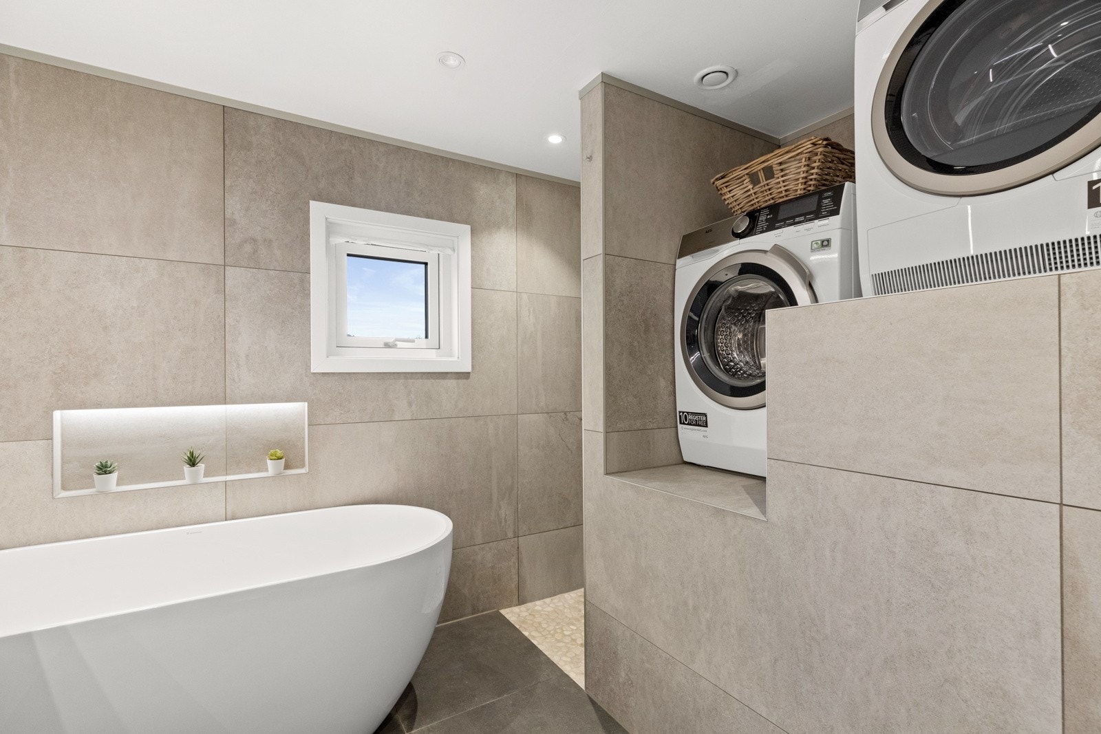 Badet ble pusset opp i 2019 og har et lekkert interiør som innbyr til velvære. Galleribilde