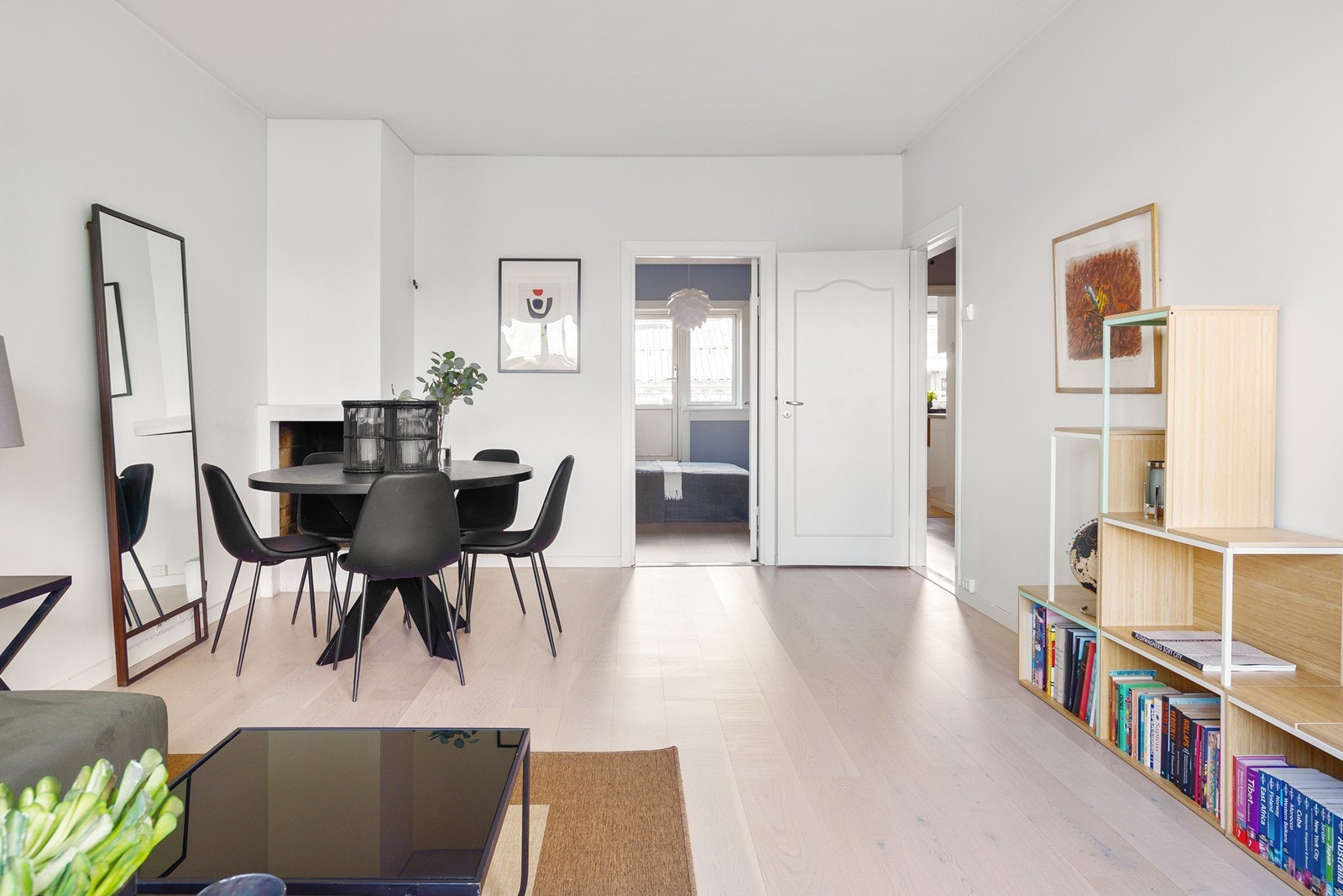 Den gjennomgående løsningen sørger det gode lysinnslippet. Galleribilde