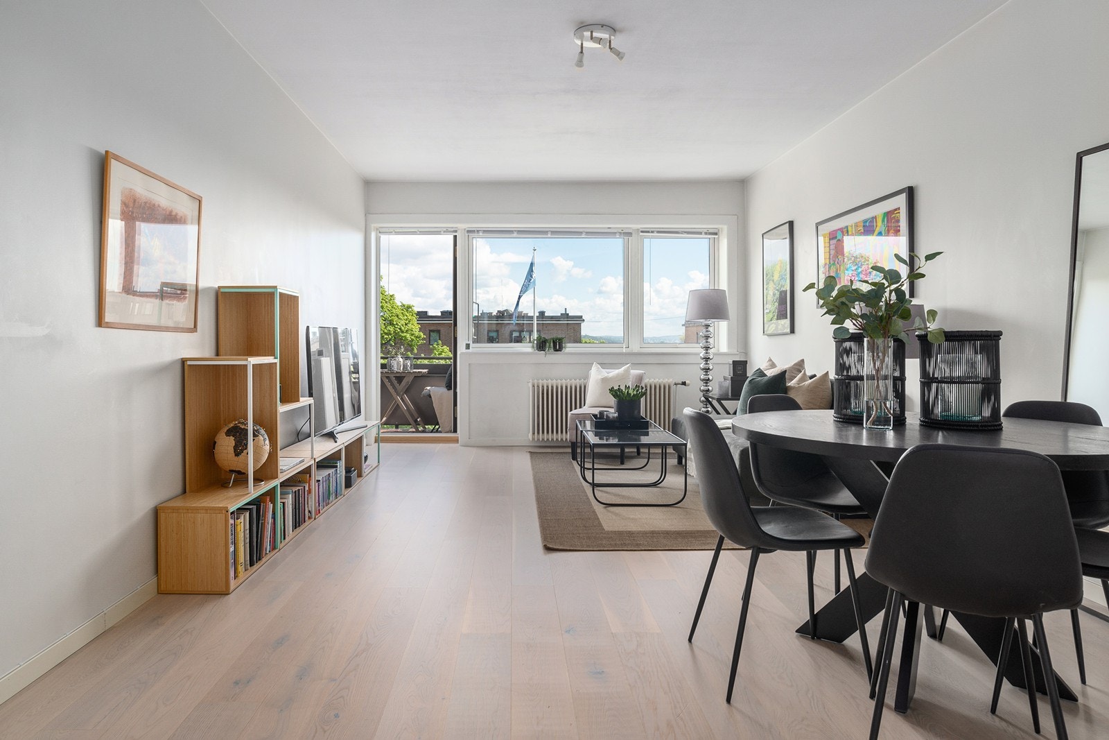 Leiligheten er på 68 kvm, er gjennomgående og har en god og arealeffektiv planløsning. Galleribilde