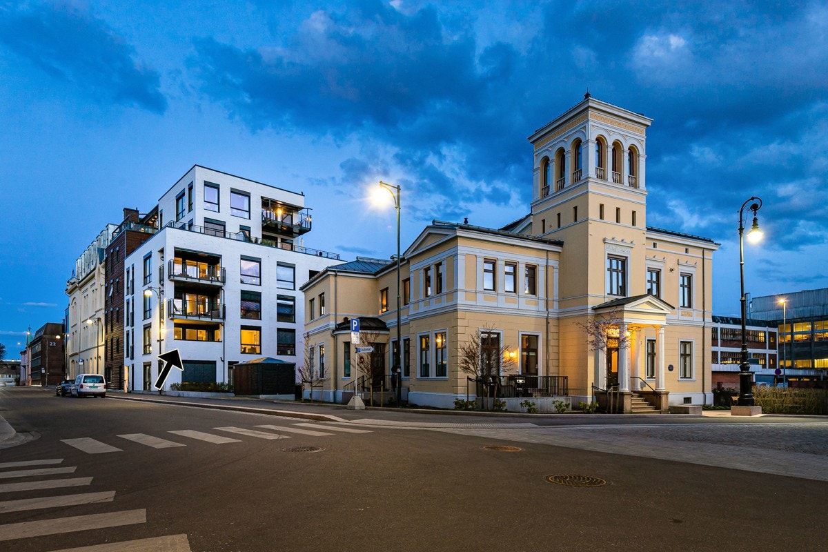 Nedre Storgate 18 - Eksklusiv 3-roms med garasjeplass - Veranda med nydelig utsikt - Lekkert kjøkken - To bad - Heis - Pluss-konsept! Galleribilde