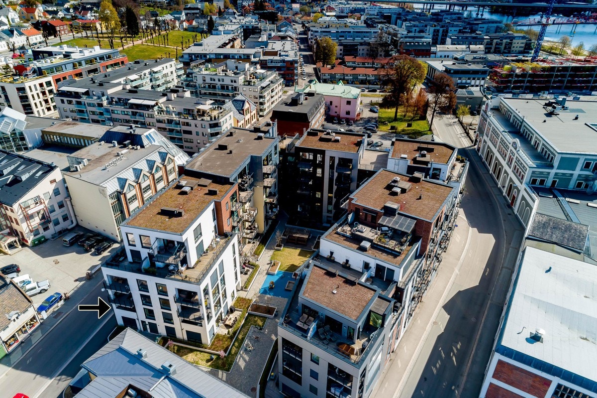 Grev Wedels plass i Drammen med ca. 5 min gange fra Bragernes Torg. Galleribilde