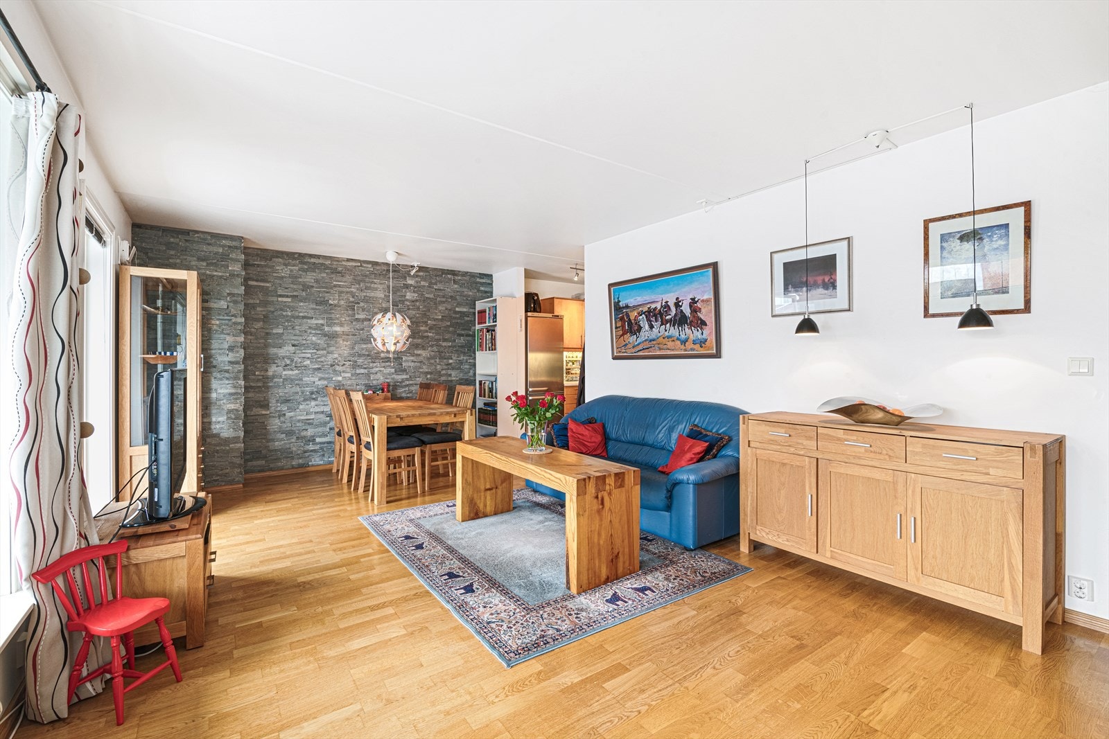 Mahan Ronaghi V/Eiendomsmegler 1 har gleden å presentere Rastafaret 8! Galleribilde