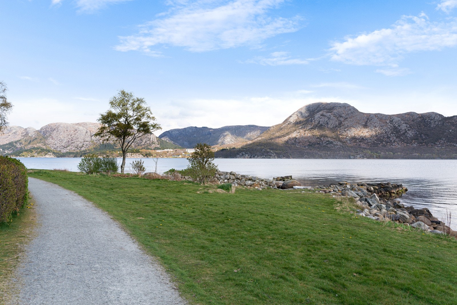 Kun små minutters gange fra boligen finner du noen av regionens flotteste turområder. Galleribilde