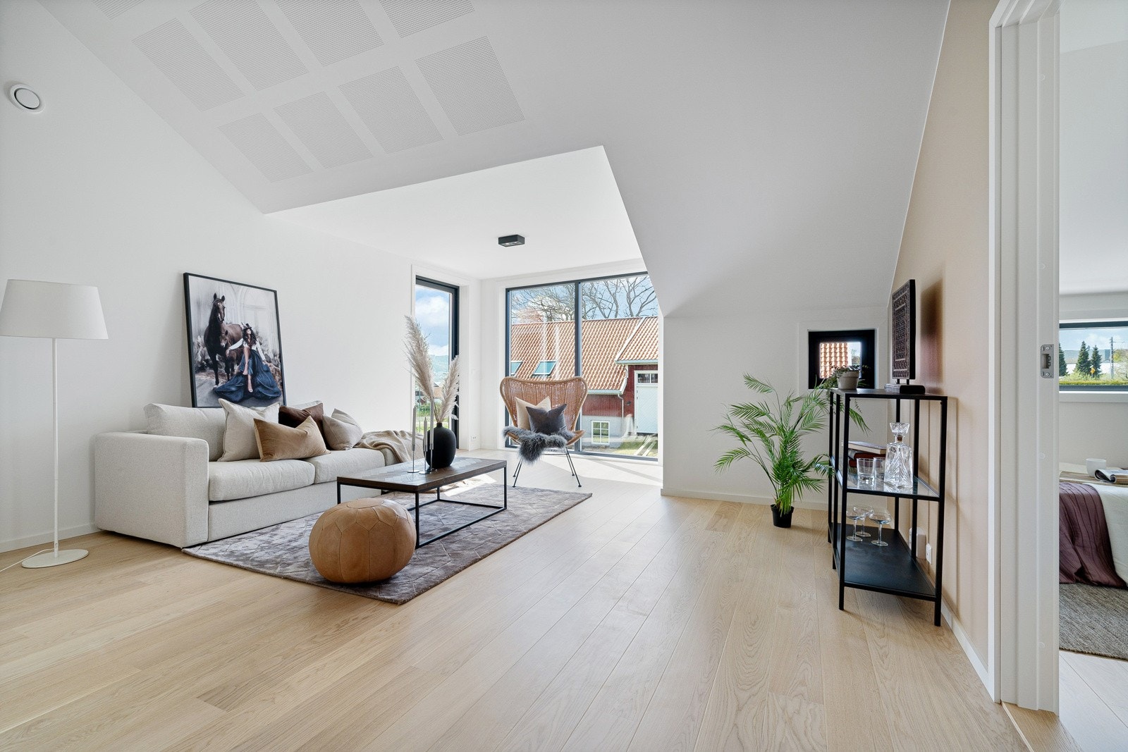 Loftstue. Galleribilde