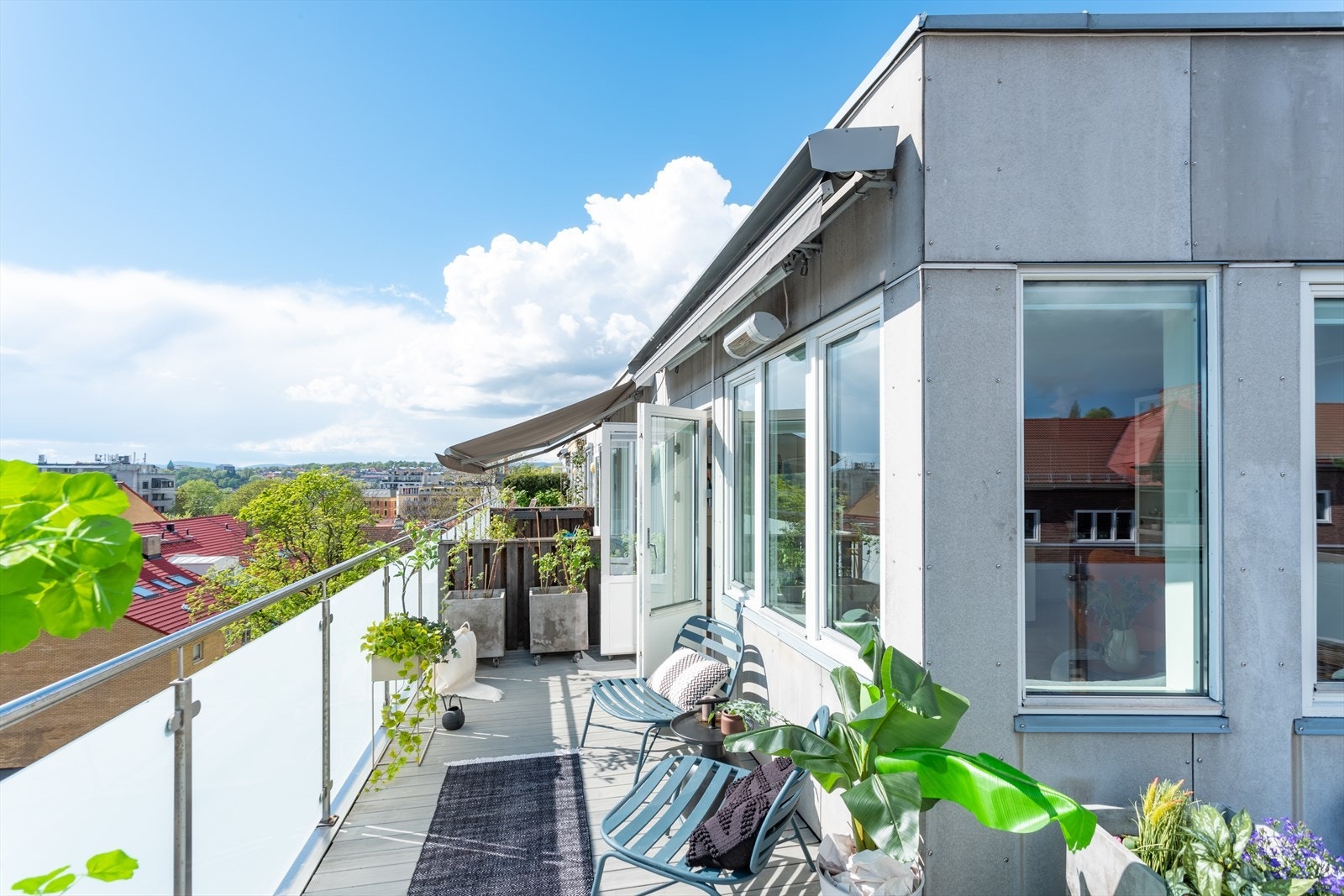 Det er gode solforhold på takterrassen, fra tidlig på morgenen til sent på kvelden! Galleribilde