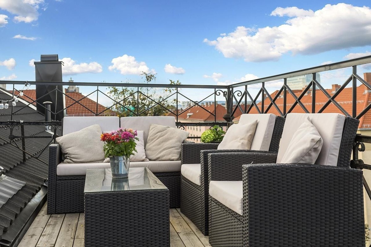 Virkelig en av få. Fantastisk takterrasse (15m2), og unik kvalitet på 2-roms leilighet i hjertet av Oslo. Galleribilde