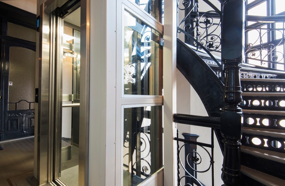 Adkomst til leilighetsplan via heis evnt. felles trappegang Galleribilde