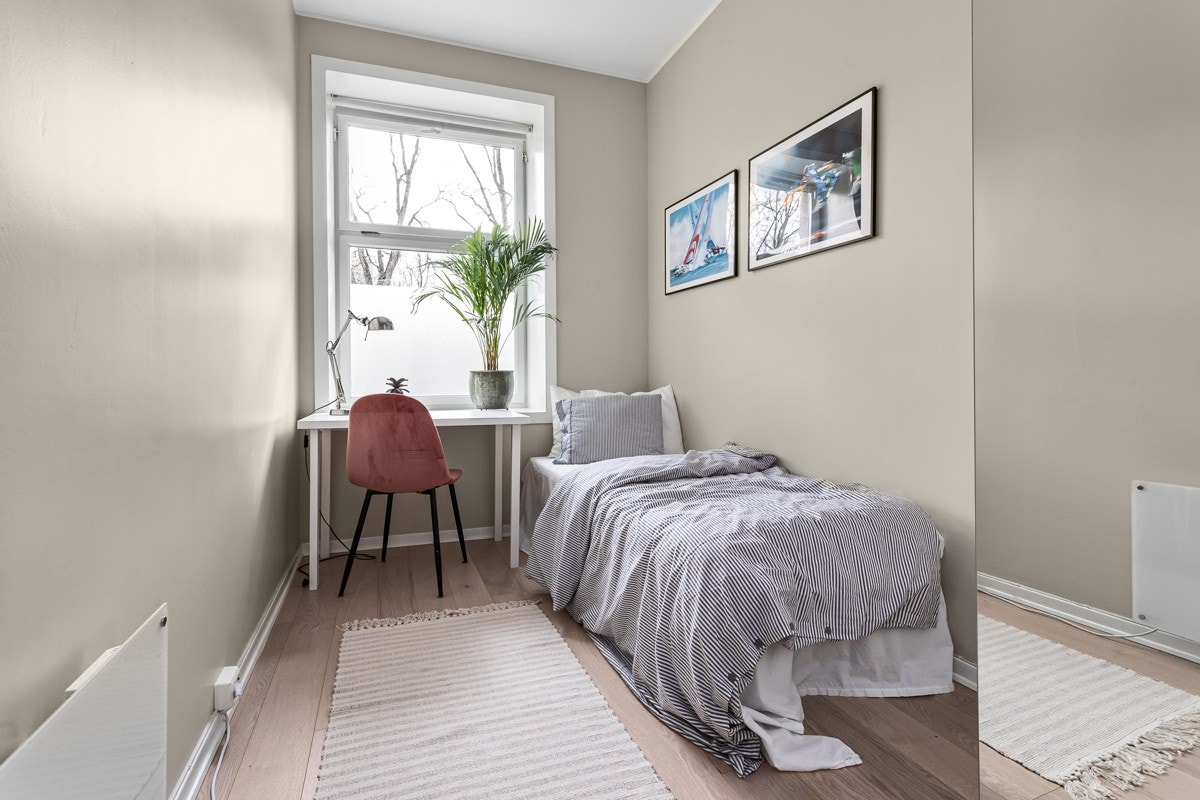 Soverom III med garderobeskap Galleribilde