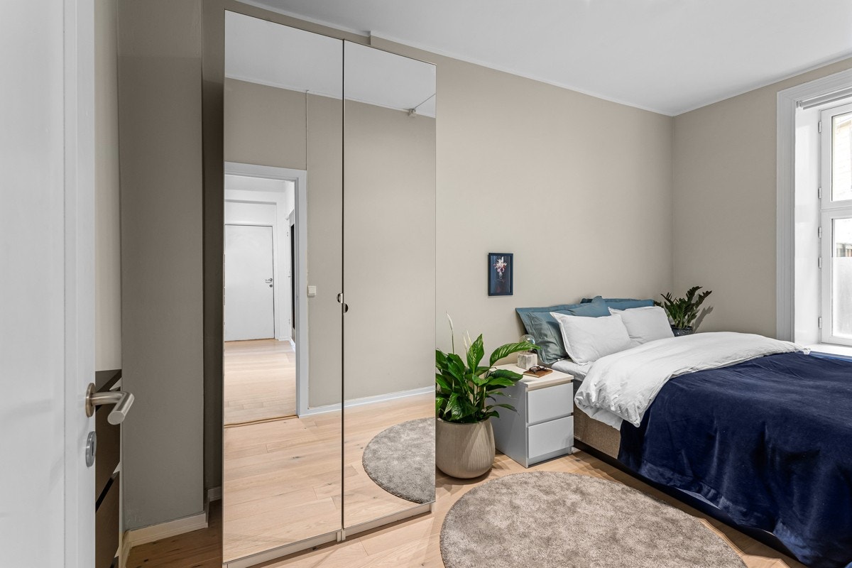Soverom II med garderobeskap Galleribilde