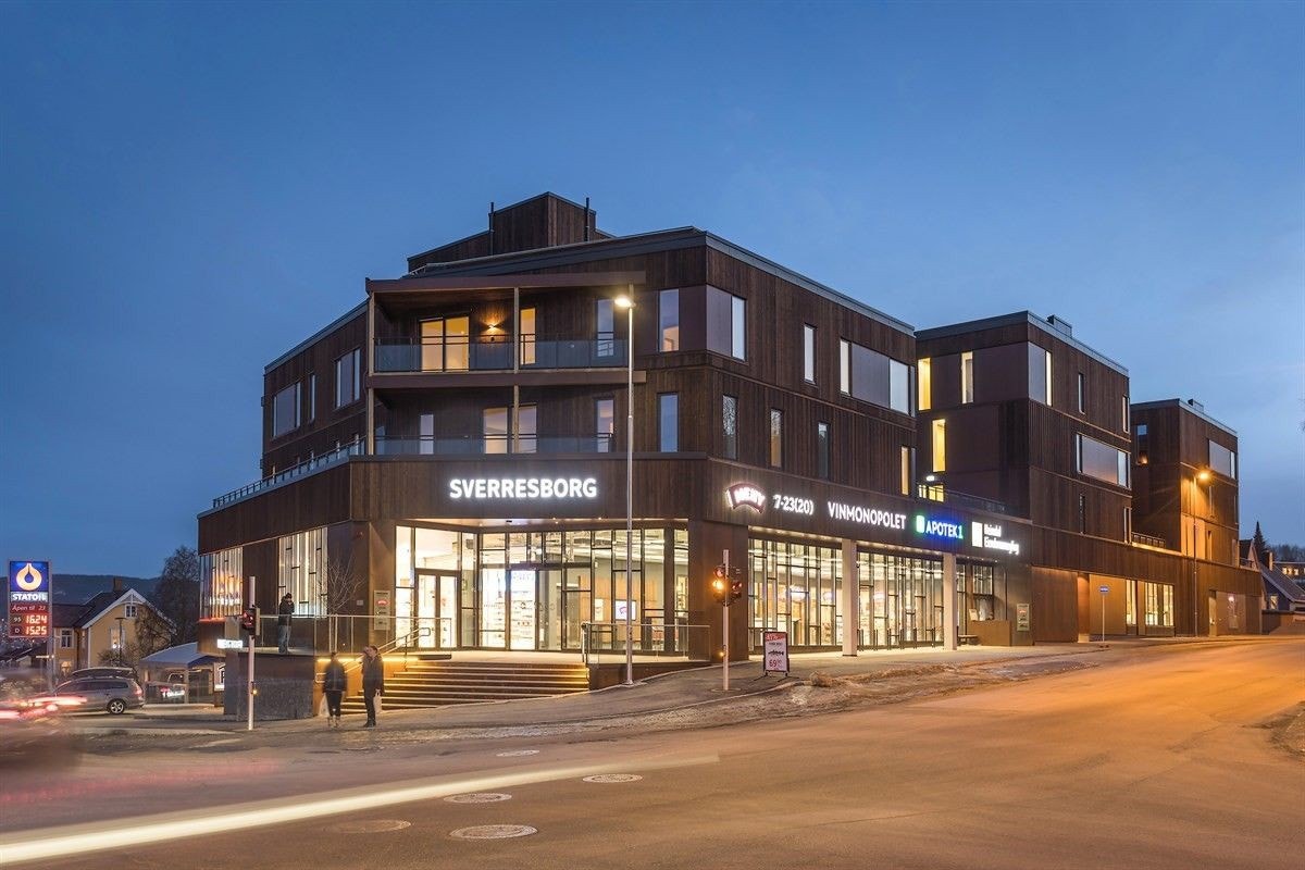 Sverresborg Senter ligger i umiddelbar nærhet med Menybutikk, Vinmonopol og apotek. Galleribilde