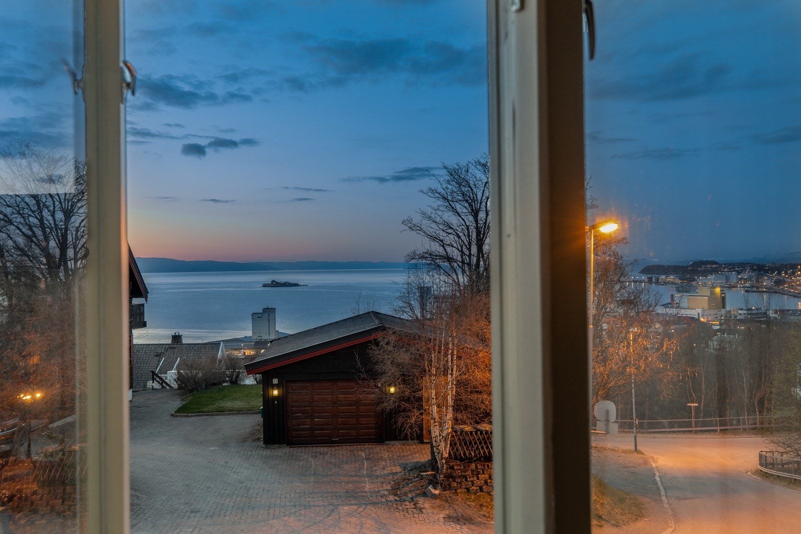 Munkholmen er også et kjent landemerke i utsiktsretningen. Galleribilde