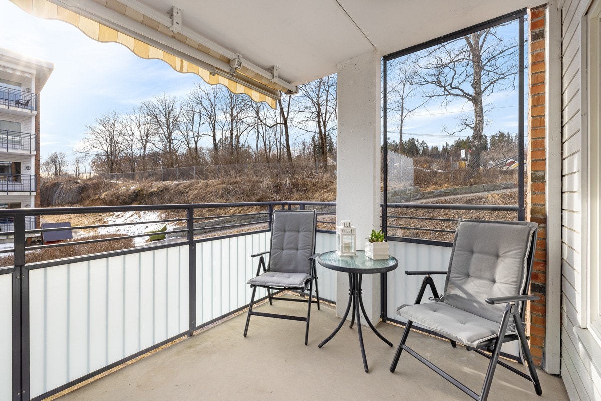 Terrassen er overbygget og kan derfor også nytes på regnværsdager! Galleribilde