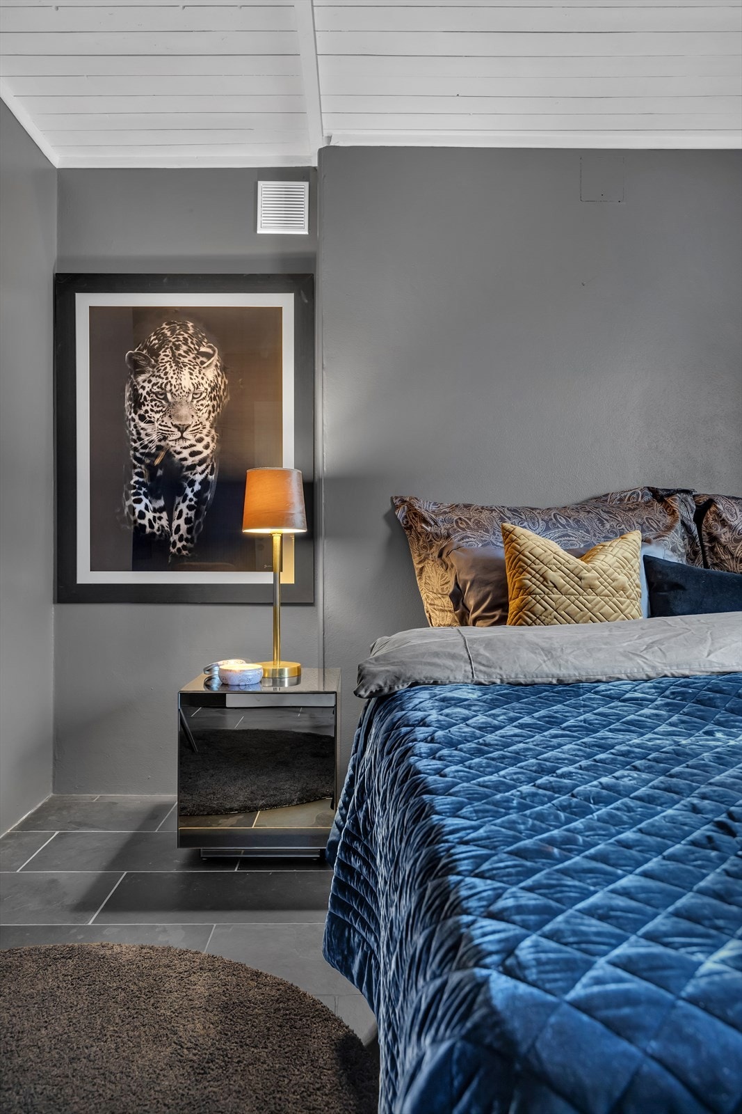 Soverom 4 underetasje (Rommet er ikke godkjent til varig opphold, opprinnelig bygge meldt som 2 boder og ikke omsøkt) Galleribilde