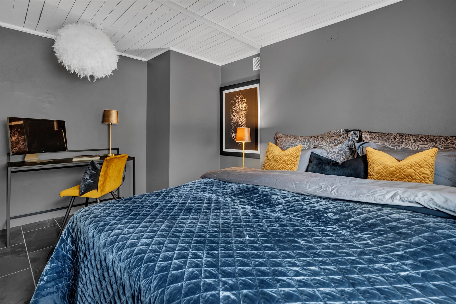 Soverom 4 underetasje (Rommet er ikke godkjent til varig opphold, opprinnelig bygge meldt som 2 boder og ikke omsøkt) Galleribilde