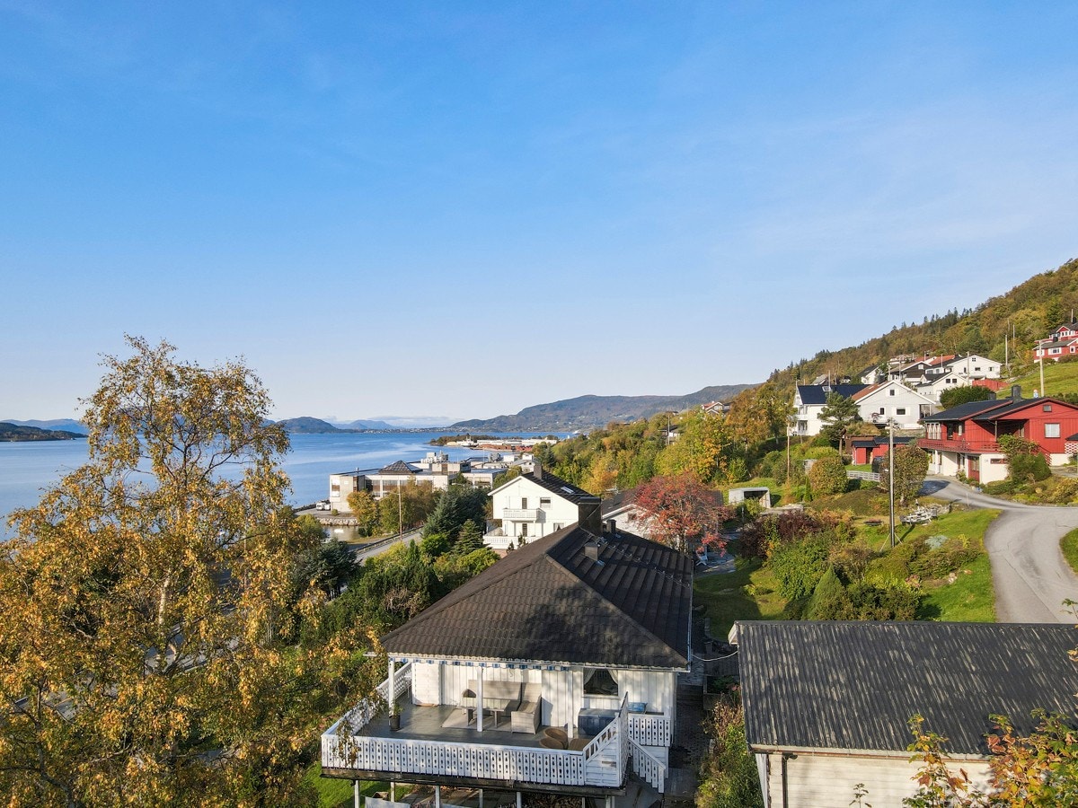 Last ned salgsoppgaven for ytterligere informasjon! Galleribilde