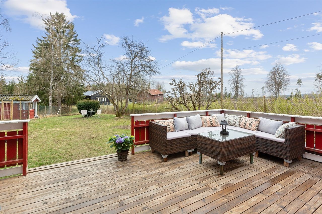 Terrassen, med utsyn over nærområdet. Galleribilde