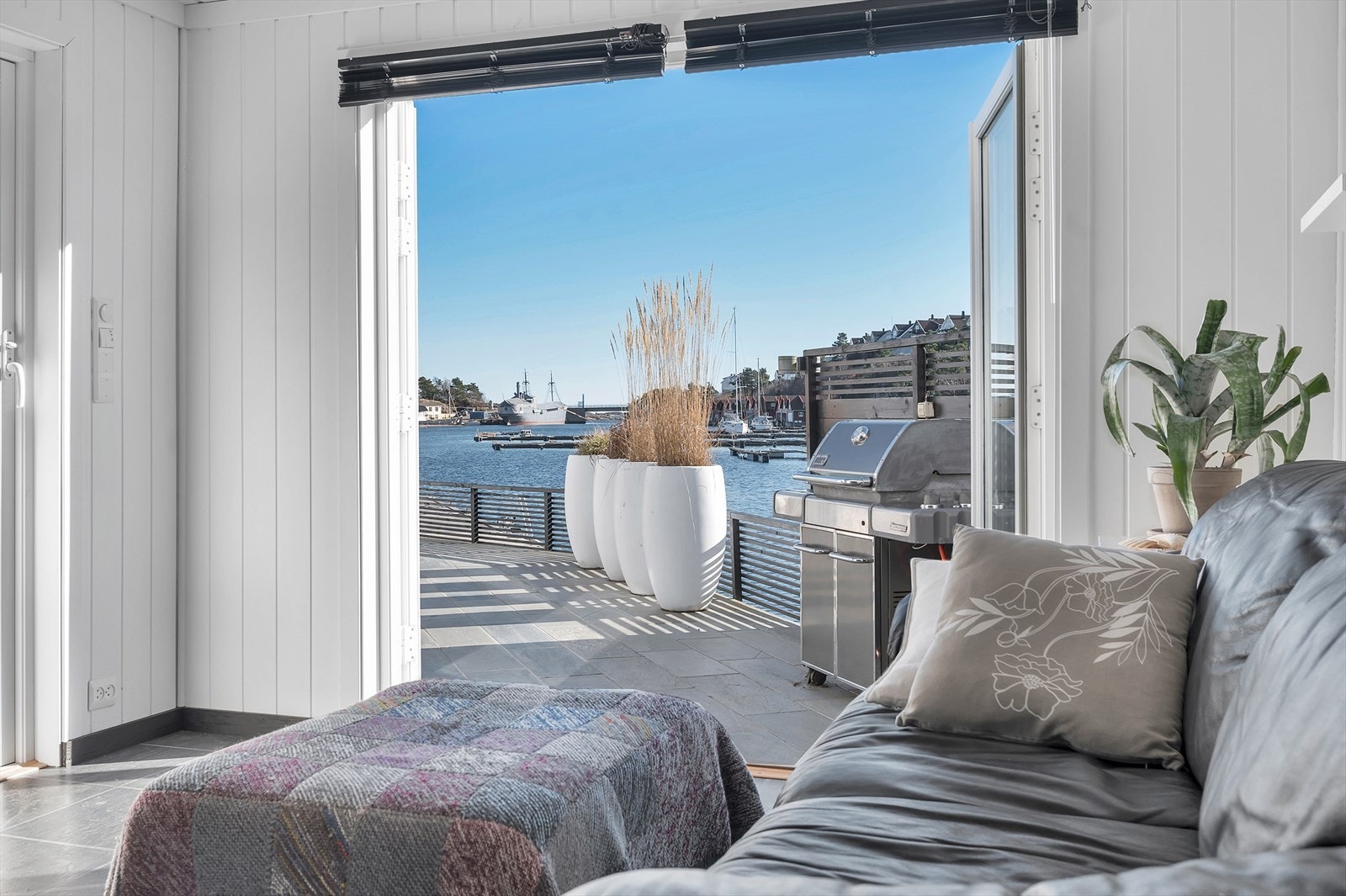 Sjøboden er innvendig nyoppusset i 2020 Galleribilde