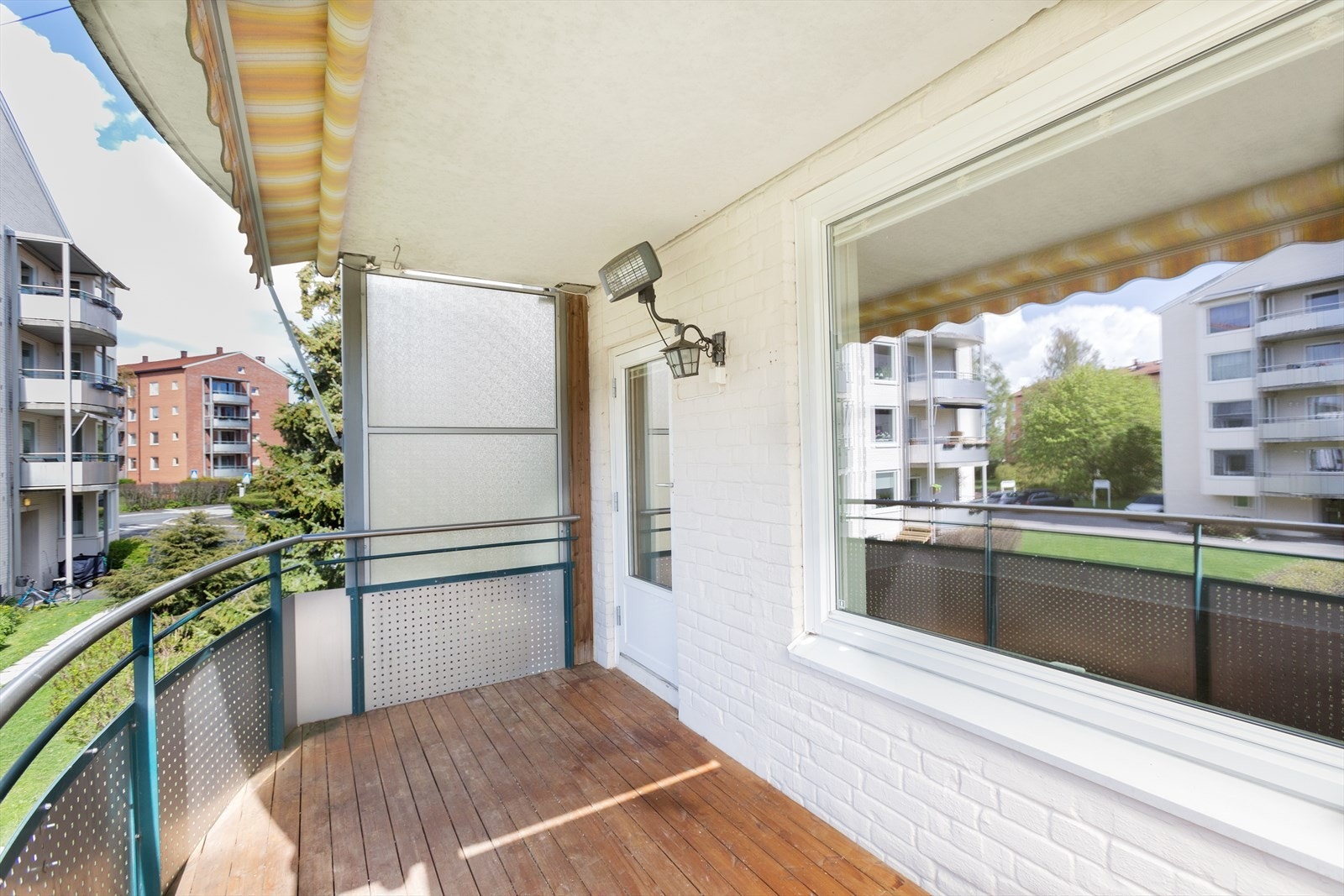 Nordvestvendt balkong på ca 7,5 m². Galleribilde
