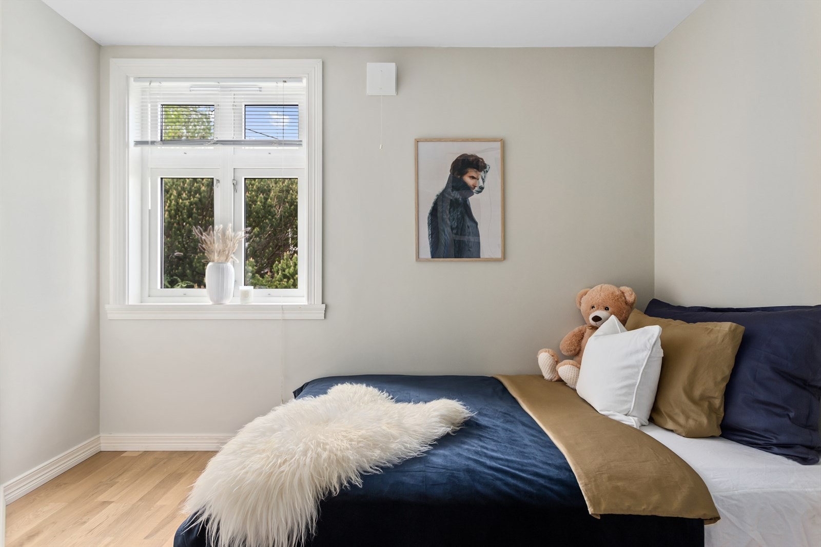 Lyst og pent barnerom. Galleribilde