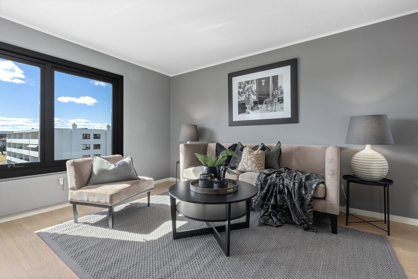 Det er lagt vekt på gode materialvalg og lekre fargekombinasjoner Galleribilde