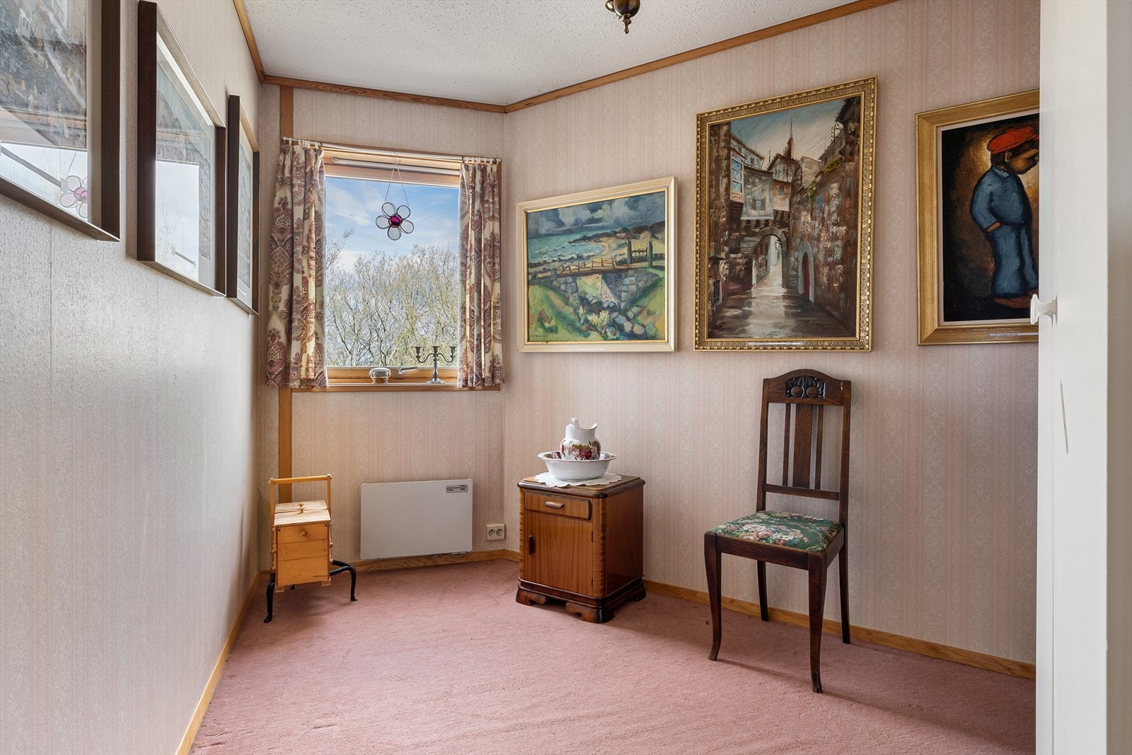 Soverom nr. 2 kan være kombinert gjesterom/kontor. Galleribilde