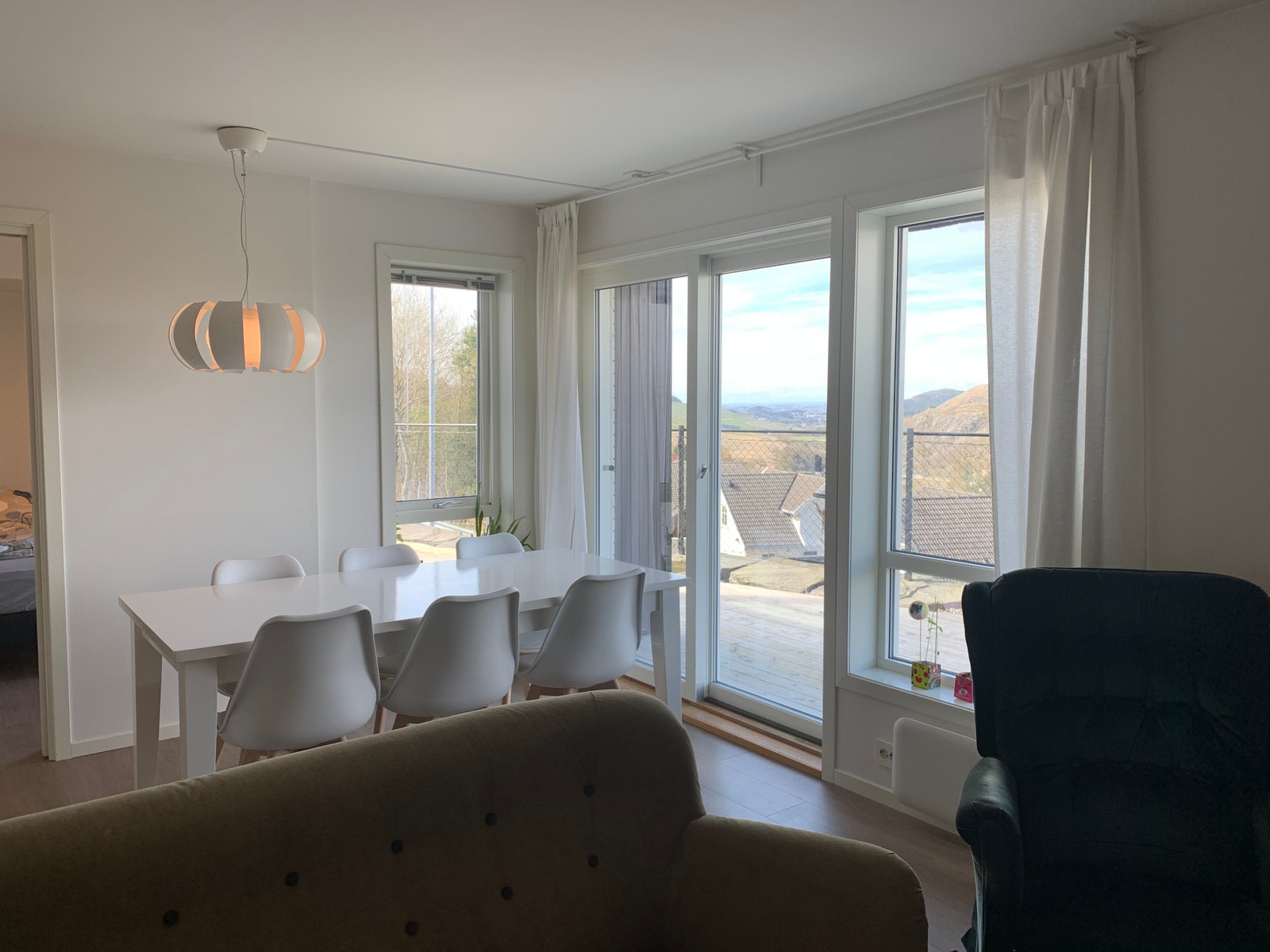 Spiseområde med plass til langbord Galleribilde