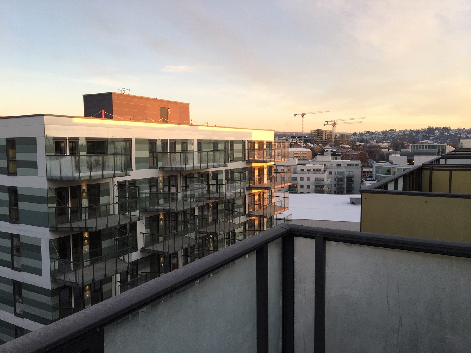 Utsikt fra balkong Galleribilde