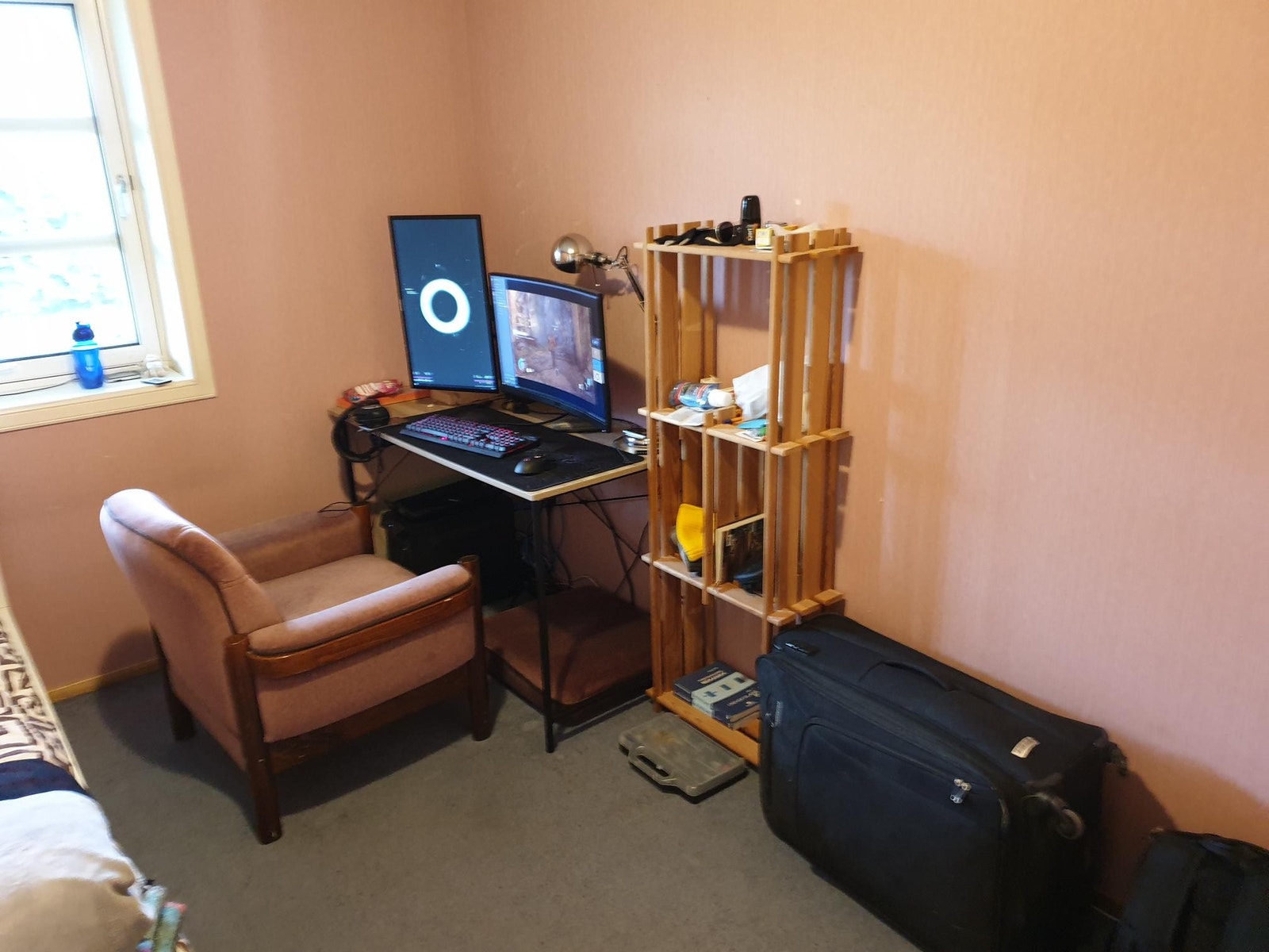 Soverom 1. Vil bli renovert totalt og ferdig 01.06.25. Galleribilde