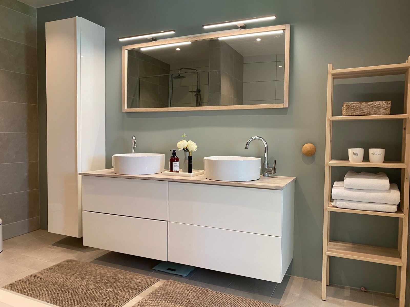 Bad i hovedetasjen Galleribilde