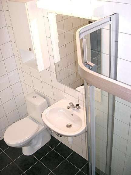 bad med dusjnisje Galleribilde