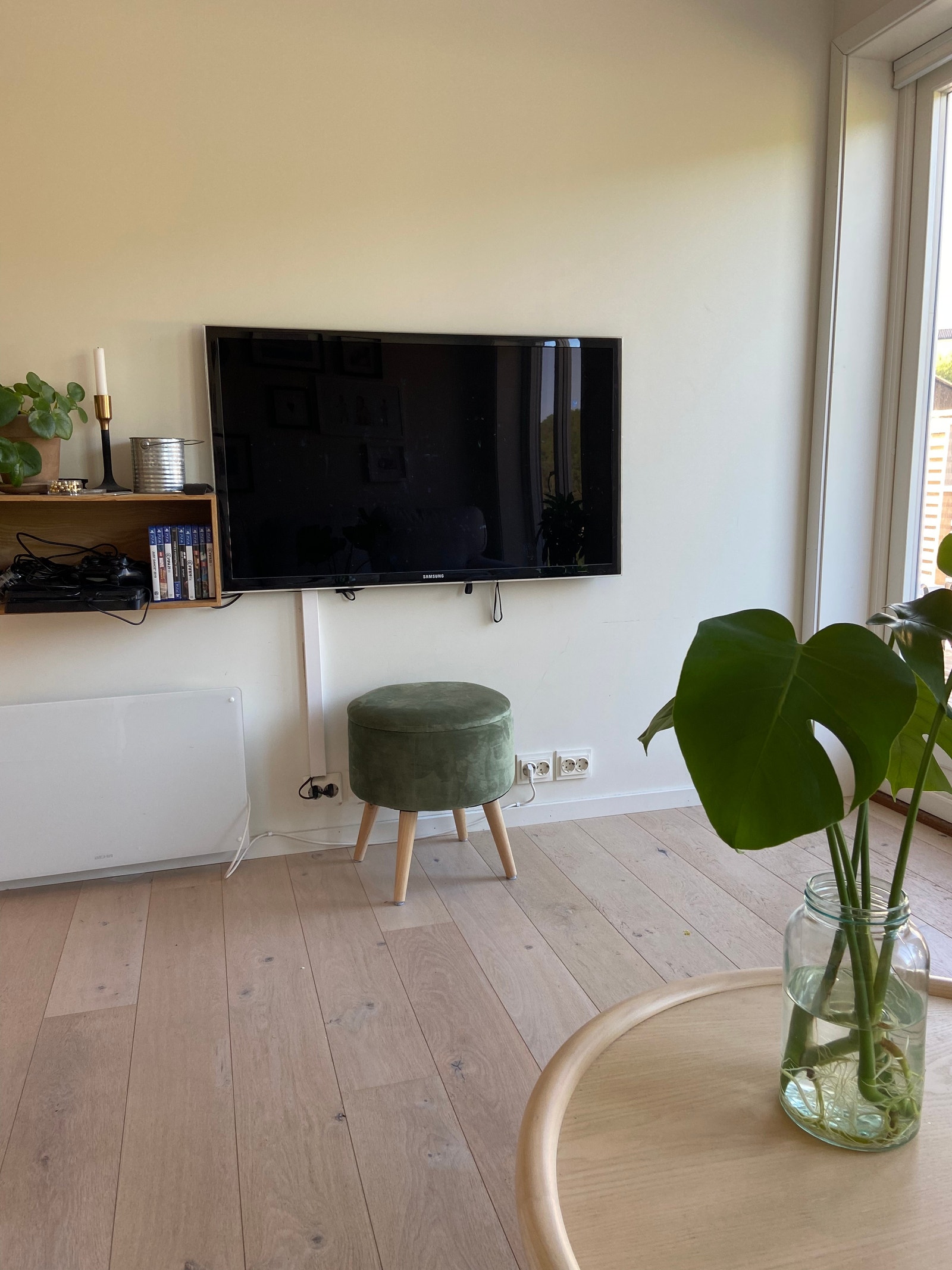 Tv stue med Apple TV Galleribilde