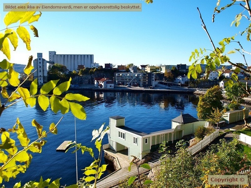 Badeplassen Elsero like nedenfor Galleribilde
