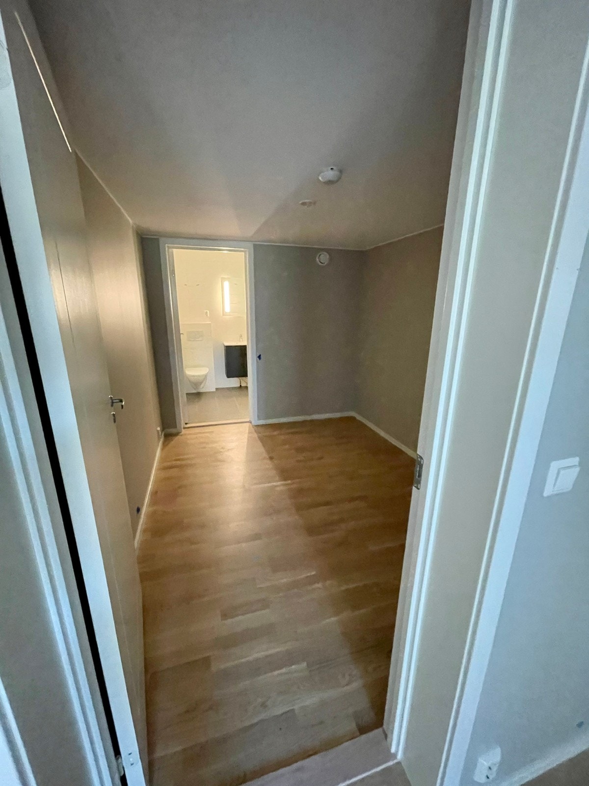 Disponibelt rom Galleribilde