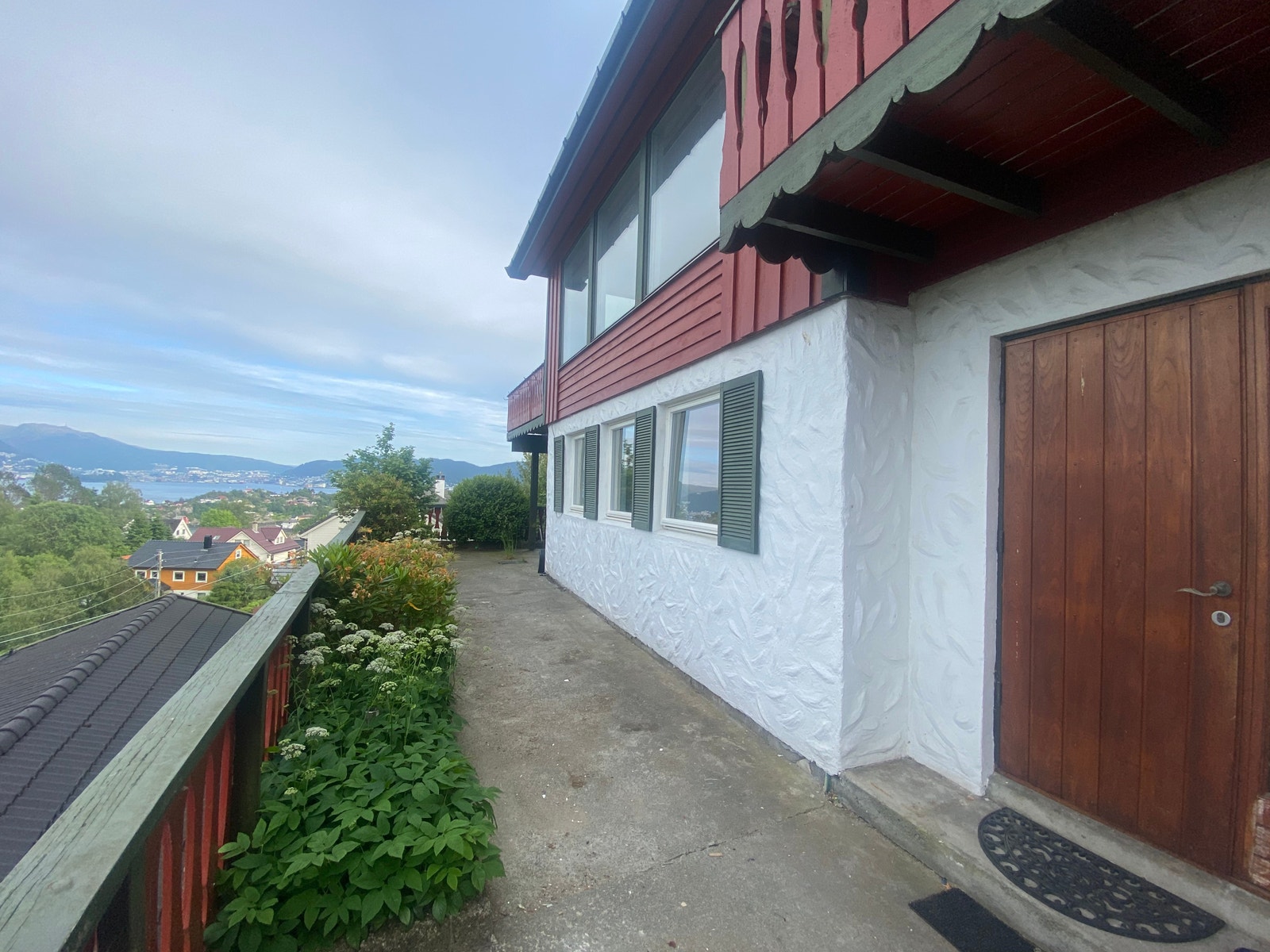 Uteplassen Galleribilde