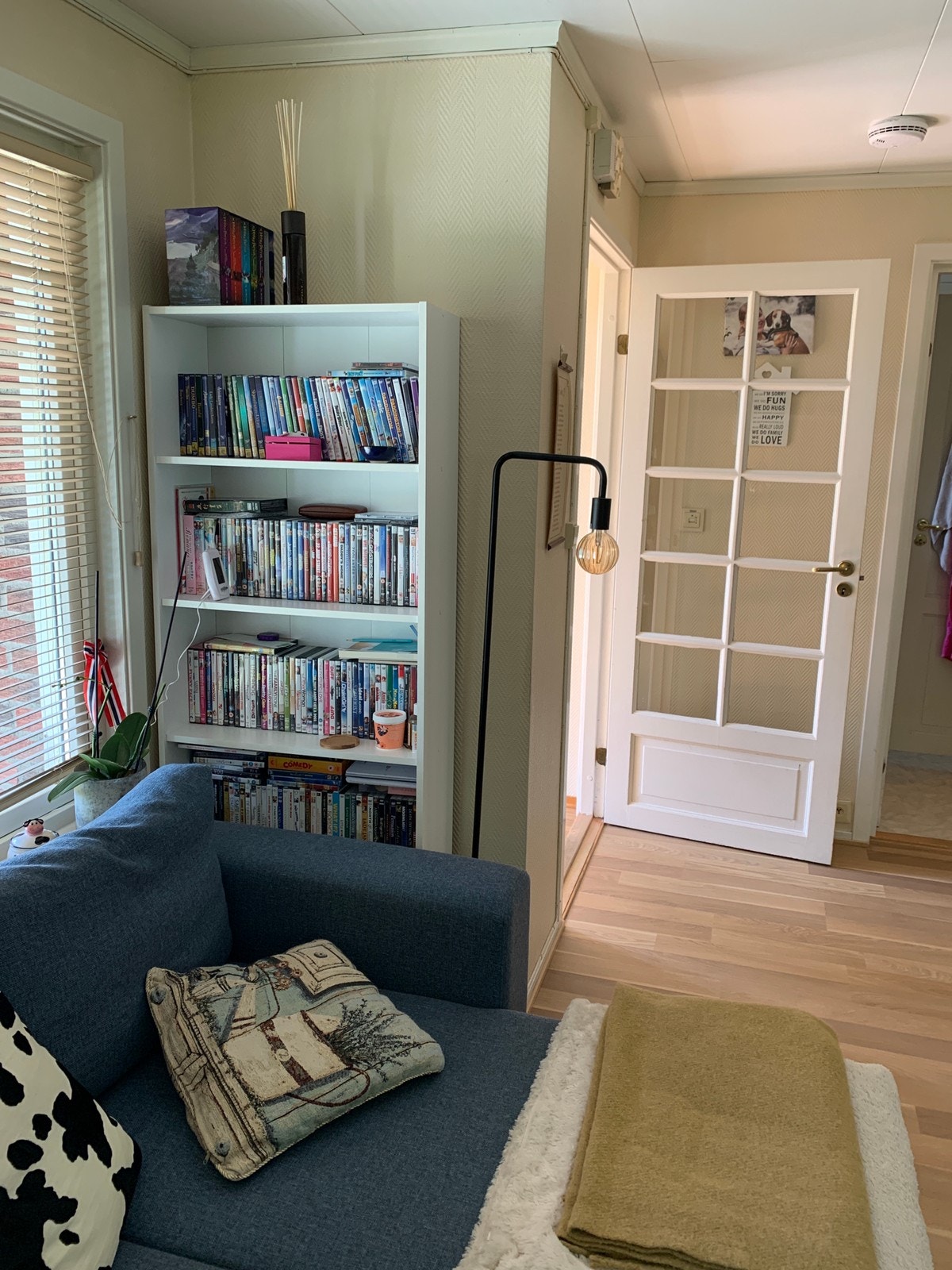 Inngangsparti til stue (hylle følger ikke med) Galleribilde