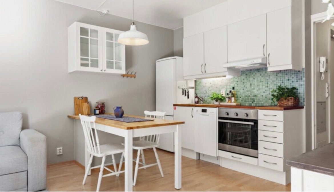 Kjøl, frys, oppvaskmaskin og komfyr følger med Galleribilde