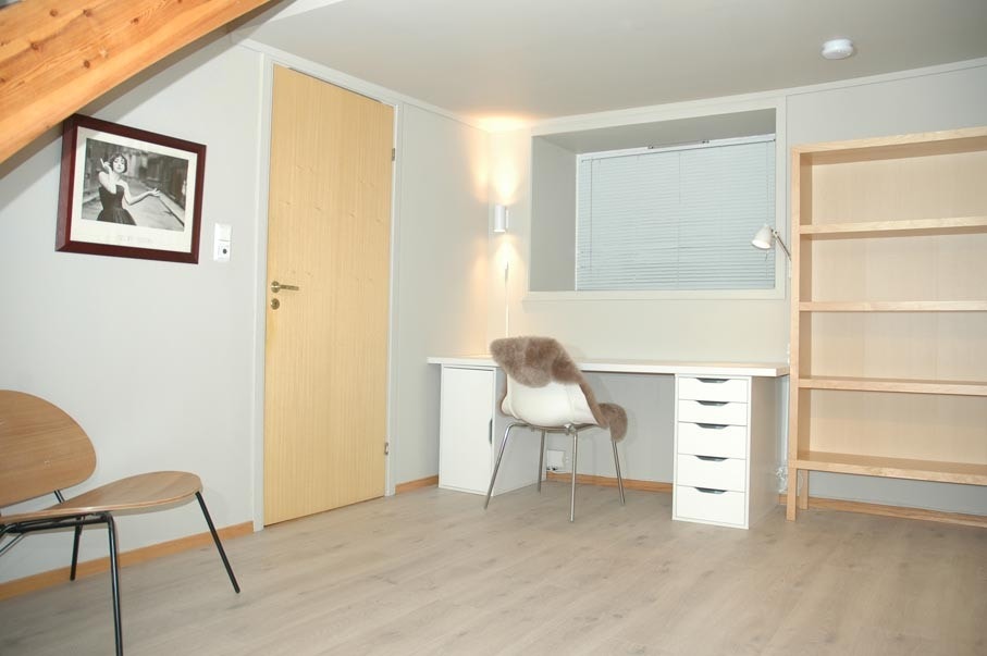 stue 2, godt hjemmekontor Galleribilde