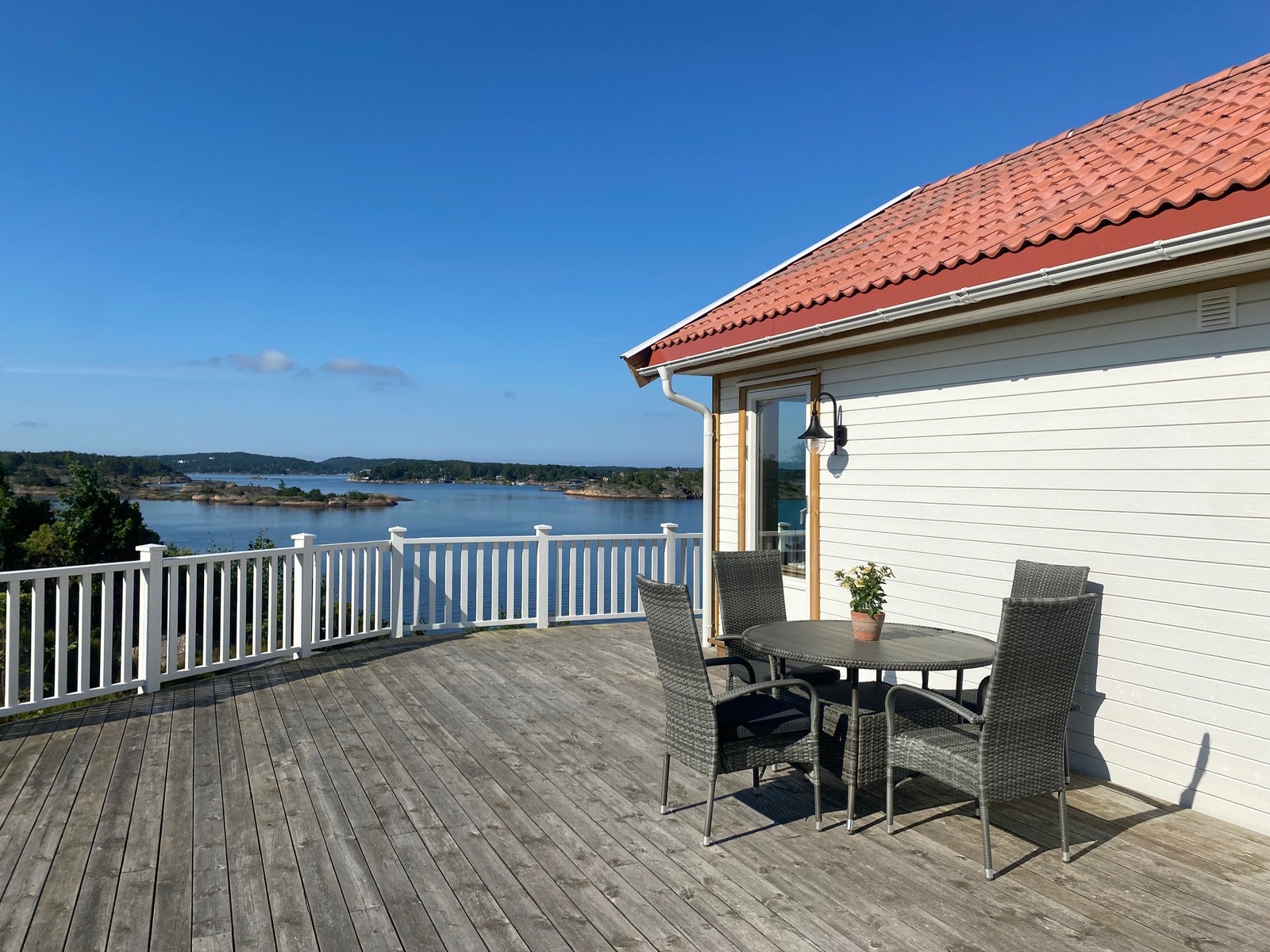 Spiseplass på østsiden. Galleribilde