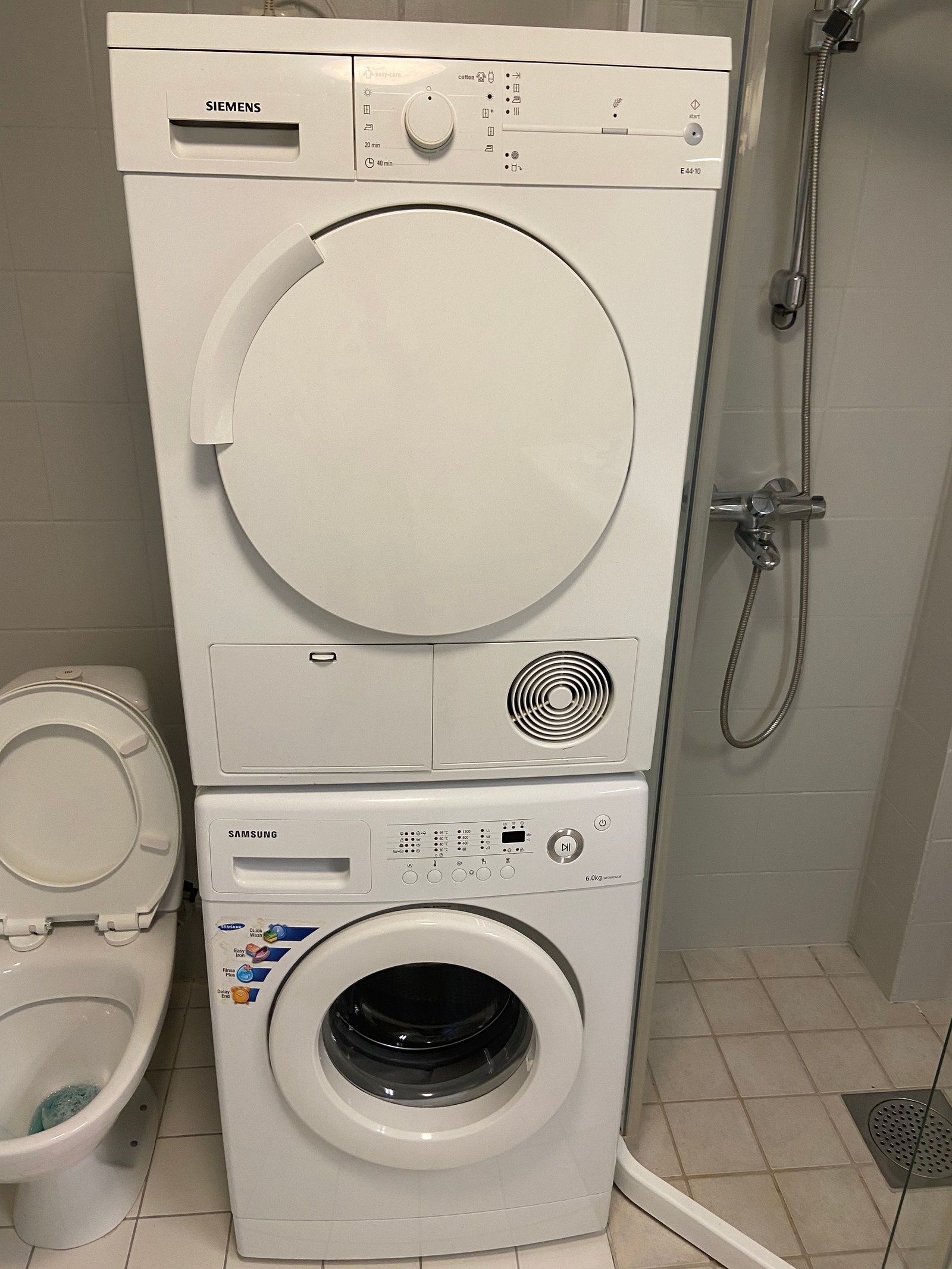 Vaskemaskin og tørketrommel Galleribilde