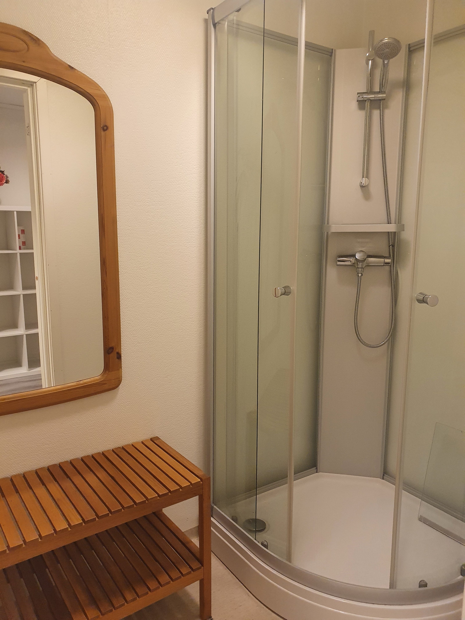 Dusj - felles areal Galleribilde